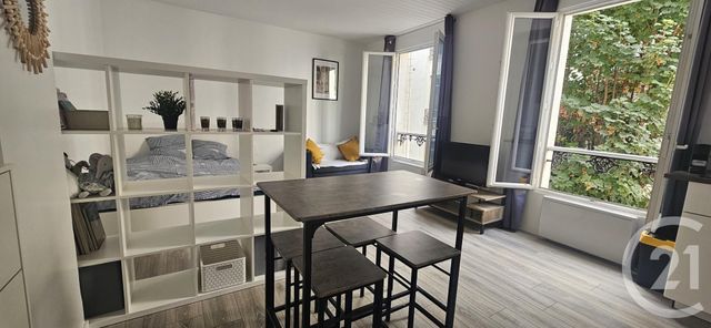 Appartement F1 à vendre - 1 pièce - 25.74 m2 - PARIS - 75018 - ILE-DE-FRANCE - Century 21 Les Abbesses