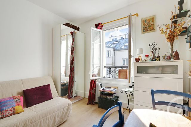 Appartement F1 à vendre - 1 pièce - 19.0 m2 - PARIS - 75018 - ILE-DE-FRANCE - Century 21 Les Abbesses