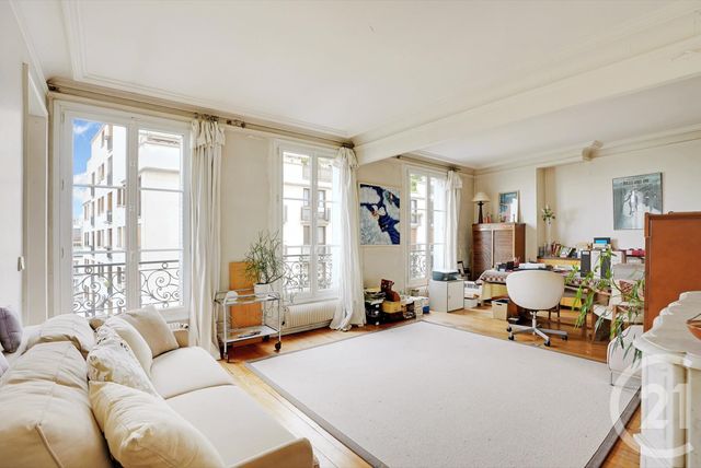 Appartement F3 à vendre - 3 pièces - 53.0 m2 - PARIS - 75018 - ILE-DE-FRANCE - Century 21 Les Abbesses